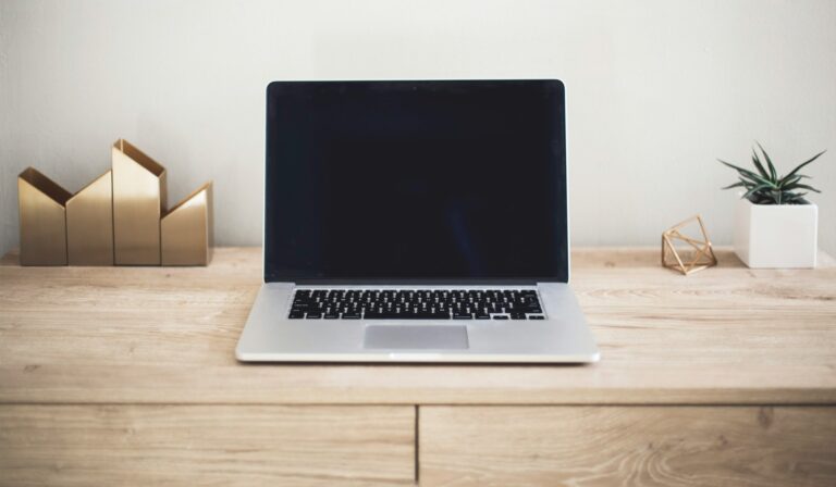 Laptop on a desk representing browser privacy and device tracking